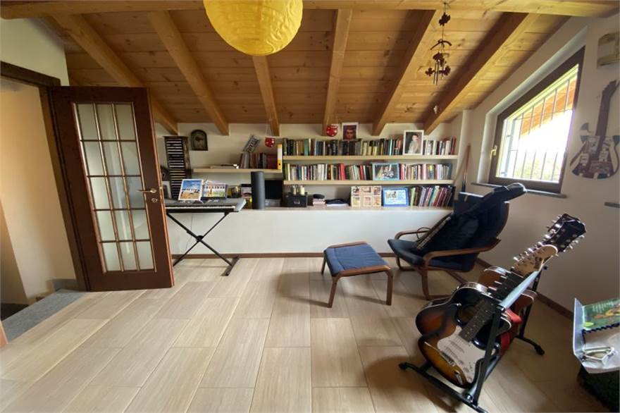 Photo 23