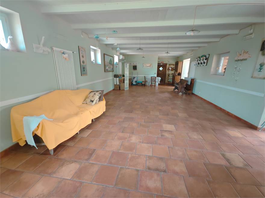 Photo 32